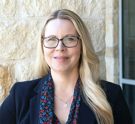 Rachel Gill headshot