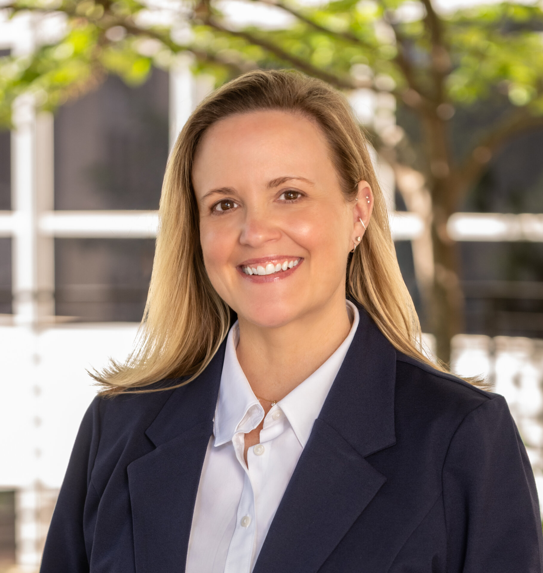 Sara Loyd headshot